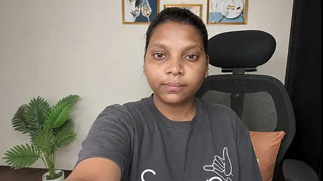 Snapshot of TANIYA8651 chatting on 16, 5, 2026 TANIYA8651 online show from 16, 5, 2026