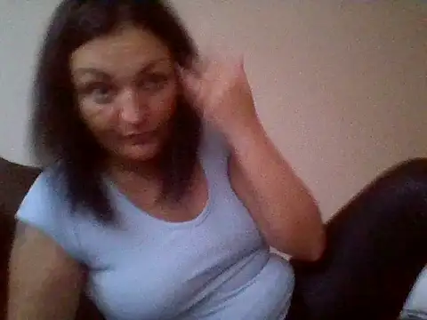 LunaMoonlira online show from 3, 6, 2026