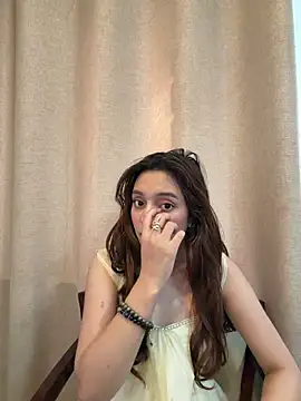 Snapshot of Lilywant chatting on 21, 6, 2026 Lilywant online show from 21, 6, 2026