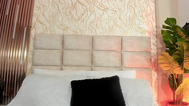 Snapshot of GinaSalanne chatting on 27, 7, 2026 GinaSalanne online show from 27, 7, 2026
