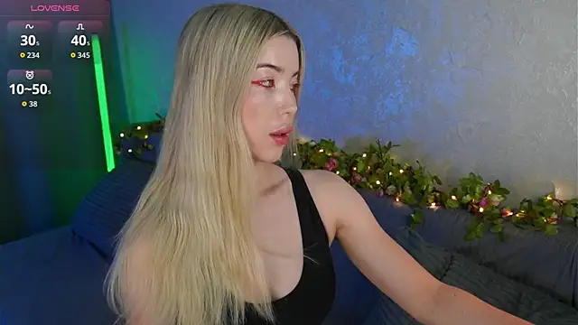 LindaThackerr online show from 18, 7, 2026