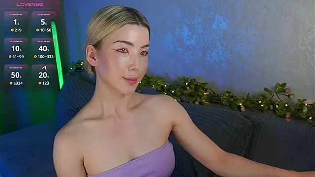 LindaThackerr online show from 27, 7, 2026