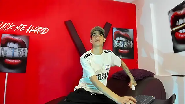 TWINKS BOYSX online show from 18, 6, 2026