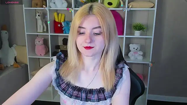 Diiana Daviis online show from 3, 6, 2026