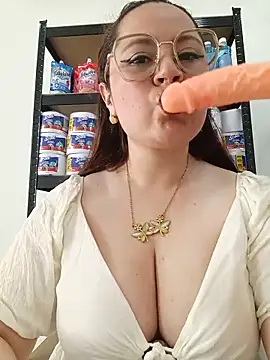 VANESSA  28 online show from 18, 5, 2026