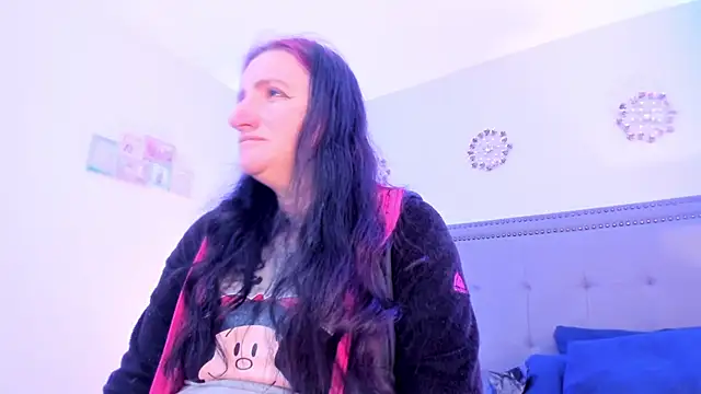 CloeMature online show from 28, 7, 2026