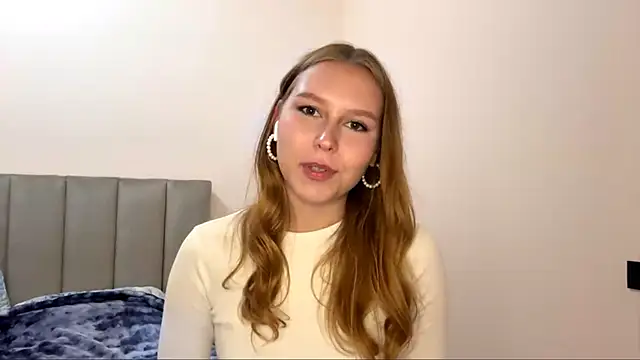 AlisaDreamy online show from 6, 5, 2026