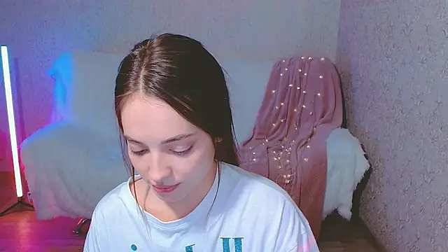 Snapshot of SiennaMia chatting on 3, 6, 2026 SiennaMia online show from 3, 6, 2026