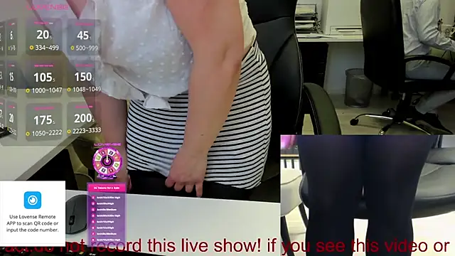 squirt milf viktoria online show from 25, 5, 2026
