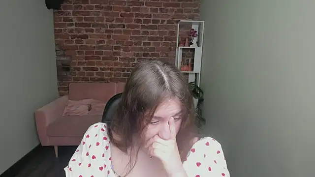 KattieCutieXx online show from 11, 5, 2026