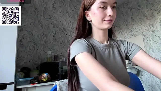 Snapshot of HinaDesire chatting on 30, 6, 2026 HinaDesire online show from 30, 6, 2026