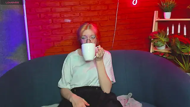 FoxxyyPolly online show from 14, 5, 2026