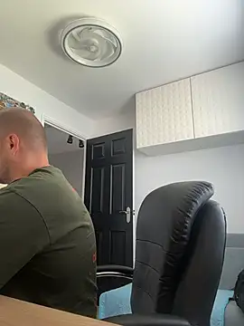 NakedAndrewHot online show from 26, 6, 2026