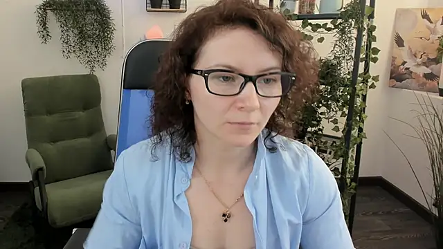 AureliaGleam online show from 18, 5, 2026