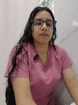 alanahot94 online show from 23, 7, 2026