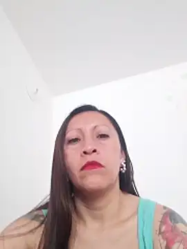Snapshot of Vely_ chatting on 23, 5, 2026 Vely online show from 23, 5, 2026