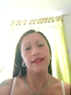 Snapshot of Vely_ chatting on 29, 5, 2026 Vely online show from 29, 5, 2026