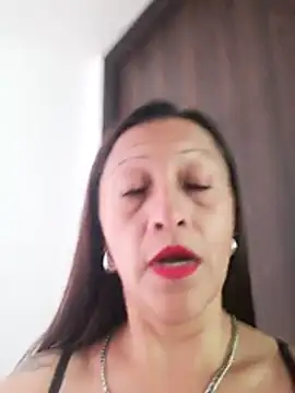 Snapshot of Vely_ chatting on 16, 6, 2026 Vely online show from 16, 6, 2026