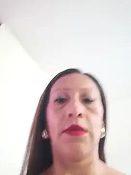 Snapshot of Vely_ chatting on 23, 6, 2026 Vely online show from 23, 6, 2026