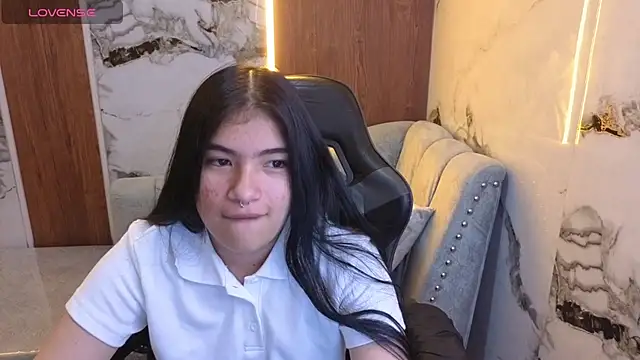alesia v v online show from 4, 8, 2026