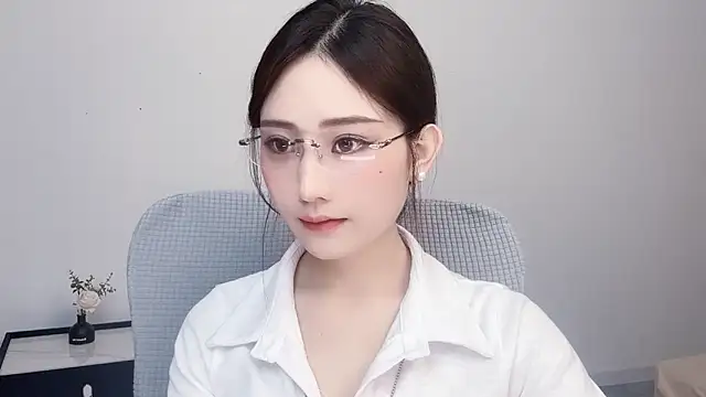  222Mia online show from 25, 5, 2026