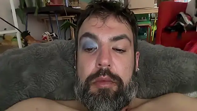 pigholefantasy online show from 11, 7, 2026