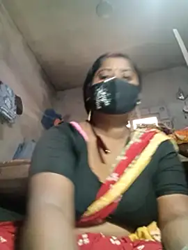 Snapshot of Miss-poly chatting on 17, 7, 2026 Miss-poly online show from 17, 7, 2026