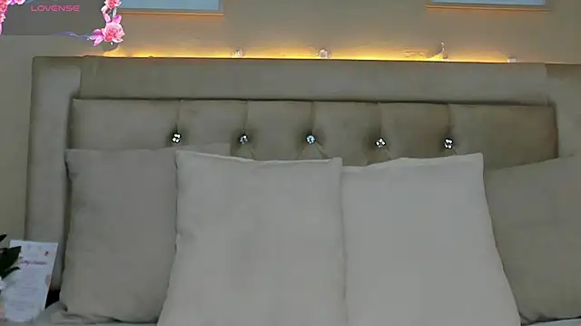 EmilyWinter  online show from 15, 6, 2026