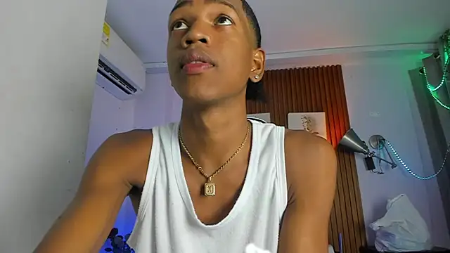 Snapshot of Afrowayuu chatting on 9, 6, 2026 Afrowayuu online show from 9, 6, 2026