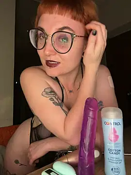 Snapshot of Myssevelyn chatting on 25, 6, 2026 Myssevelyn online show from 25, 6, 2026