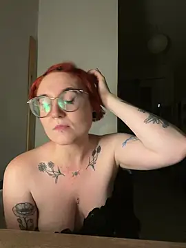 Snapshot of Myssevelyn chatting on 1, 7, 2026 Myssevelyn online show from 1, 7, 2026