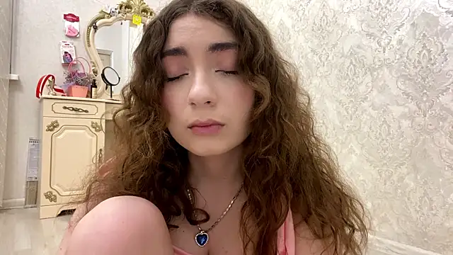 Rosie Sweety online show from 5, 6, 2026