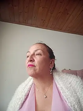 dangerous milf online show from 15, 7, 2026