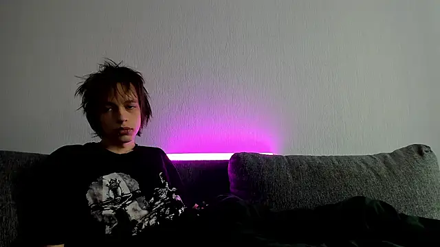 Nolan Sagee online show from 13, 5, 2026