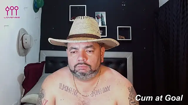 Snapshot of perverseveteranmanxxx chatting on 20, 1, 2025 perverseveteranmanxxx online show from 20, 1, 2025