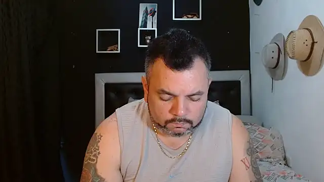 Snapshot of perverseveteranmanxxx chatting on 30, 1, 2025 perverseveteranmanxxx online show from 30, 1, 2025