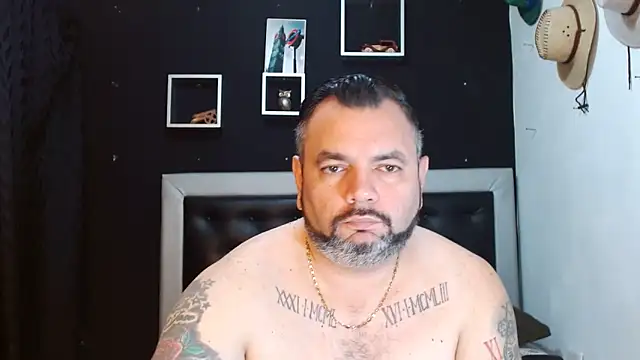 Snapshot of perverseveteranmanxxx chatting on 6, 2, 2025 perverseveteranmanxxx online show from 6, 2, 2025