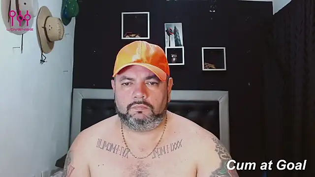 Snapshot of perverseveteranmanxxx chatting on 6, 2, 2025 perverseveteranmanxxx online show from 6, 2, 2025