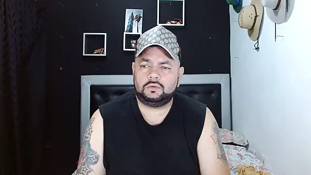 Snapshot of perverseveteranmanxxx chatting on 18, 2, 2025 perverseveteranmanxxx online show from 18, 2, 2025