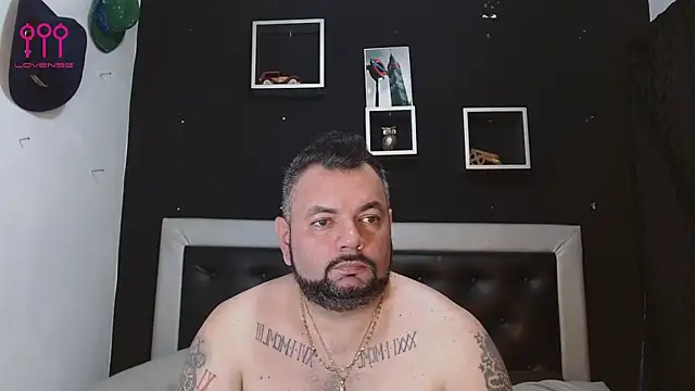 Snapshot of perverseveteranmanxxx chatting on 26, 2, 2025 perverseveteranmanxxx online show from 26, 2, 2025