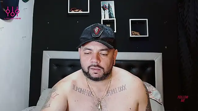 Snapshot of perverseveteranmanxxx chatting on 13, 3, 2025 perverseveteranmanxxx online show from 13, 3, 2025