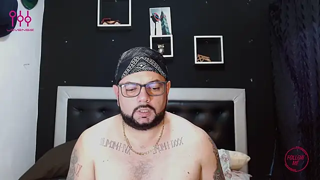 Snapshot of perverseveteranmanxxx chatting on 19, 3, 2025 perverseveteranmanxxx online show from 19, 3, 2025