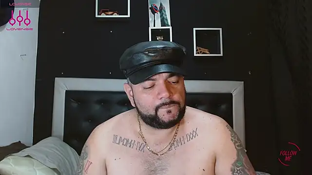 Snapshot of perverseveteranmanxxx chatting on 23, 3, 2025 perverseveteranmanxxx online show from 23, 3, 2025