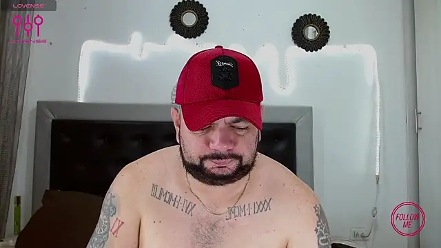 Snapshot of perverseveteranmanxxx chatting on 10, 9, 2025 perverseveteranmanxxx online show from 10, 9, 2025