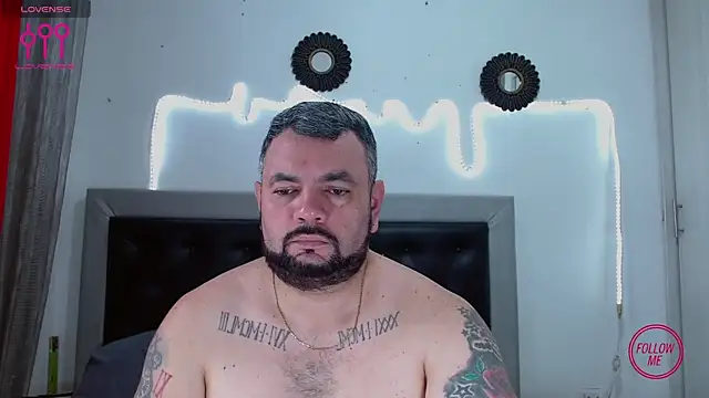 Snapshot of perverseveteranmanxxx chatting on 13, 9, 2025 perverseveteranmanxxx online show from 13, 9, 2025