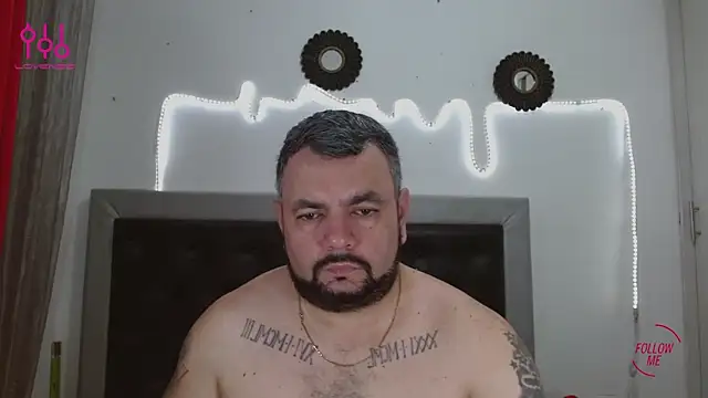 Snapshot of perverseveteranmanxxx chatting on 15, 9, 2025 perverseveteranmanxxx online show from 15, 9, 2025