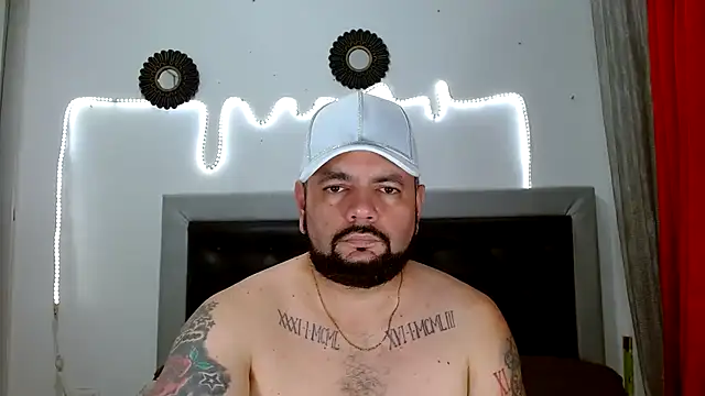 Snapshot of perverseveteranmanxxx chatting on 23, 9, 2025 perverseveteranmanxxx online show from 23, 9, 2025