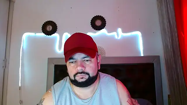 Snapshot of perverseveteranmanxxx chatting on 1, 10, 2025 perverseveteranmanxxx online show from 1, 10, 2025