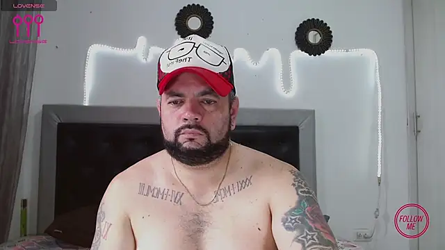 Snapshot of perverseveteranmanxxx chatting on 16, 10, 2025 perverseveteranmanxxx online show from 16, 10, 2025