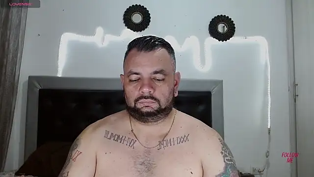 Snapshot of perverseveteranmanxxx chatting on 25, 10, 2025 perverseveteranmanxxx online show from 25, 10, 2025